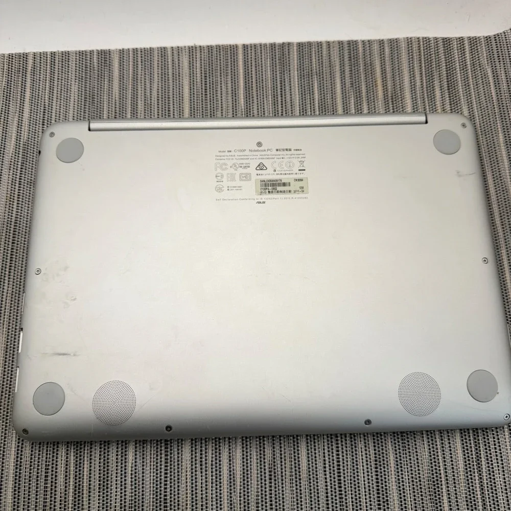 ASUS Chromebook Flip C100P 10.1in Touchscreen 2-in-1 Silver Laptop with Charger